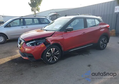 2018 Nissan Kicks Sr z USA, uszkodzony, nr VIN 3N1CP5CU4JL518981
